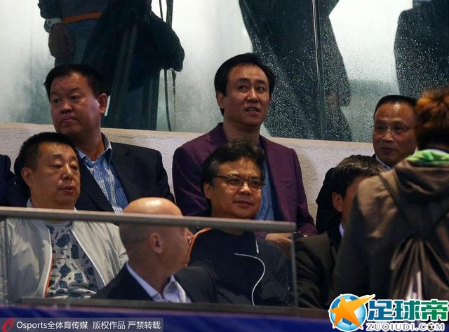 对方懒散的说道：既然人接到了，就赶紧带过来吧，路上注意点，不要让他发现什么端倪。